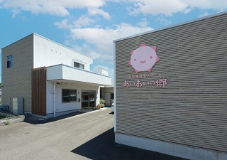 406631359